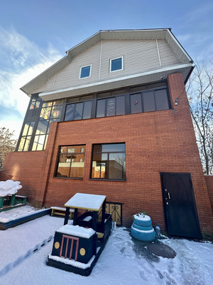 Снять  помещение свободного назначения